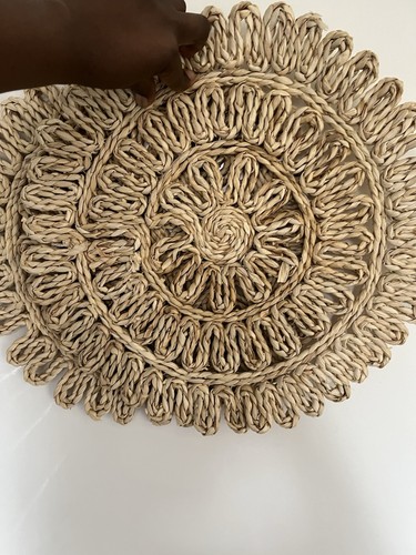 Round woven placemats - 2x,
